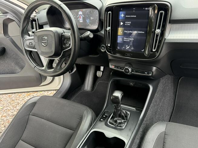 Volvo XC 40 T3 benzyna , LED 156KM