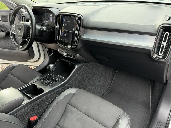 Volvo XC 40 T3 benzyna , LED 156KM