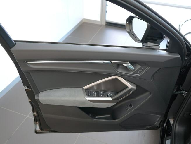 Audi Q3 35 TFSI 150KM MatrixLED Sline Tempomat AmbientePlus Kamera