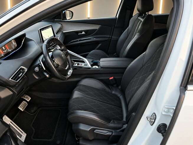 Peugeot 3008 GT*2.0 diesel 180 koni*automat*kamera 360*nawigacja*OPŁACONY