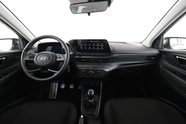 Hyundai Bayon mHEV navi klimatyzacja kamera i czujnki parkowania LED grzane fotele
