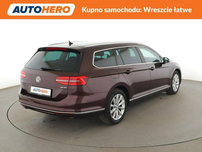 Volkswagen Passat Variant Highline automat alcantara virtual cockpit navi climatronic grz. fotel