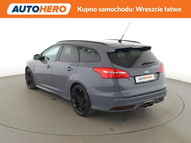 Ford Focus ST recaro grzane pdc auto klima navi manual