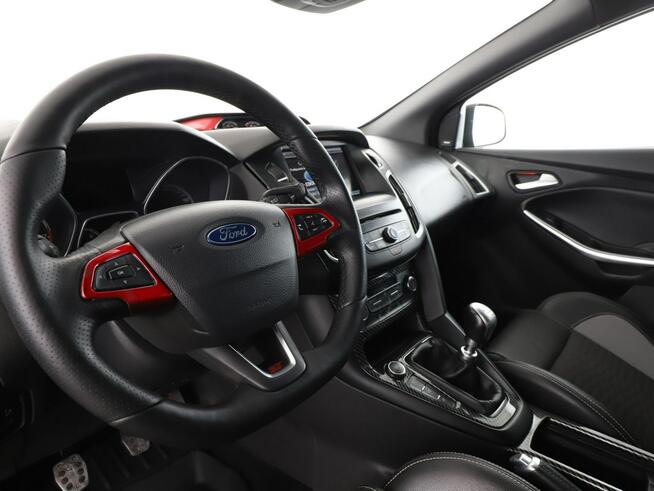 Ford Focus ST recaro grzane pdc auto klima navi manual