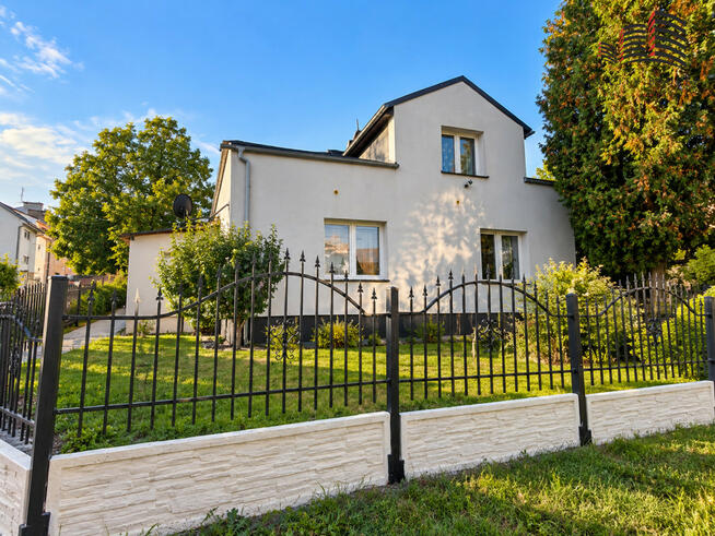 Dom Lublin Dziesiąta, Nadrzeczna