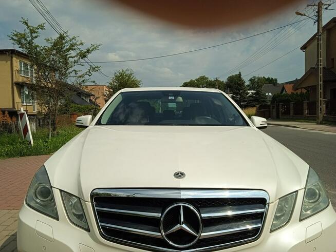 Mercedes E 220 PO REMONCIE KAPITALNYM SILNIKA ! ! !