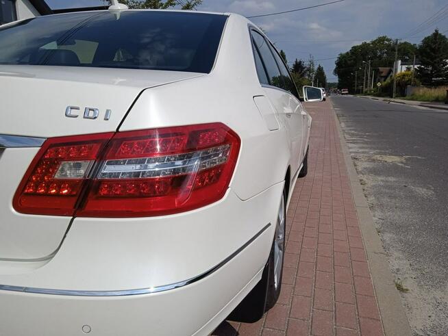 Mercedes E 220 PO REMONCIE KAPITALNYM SILNIKA ! ! !