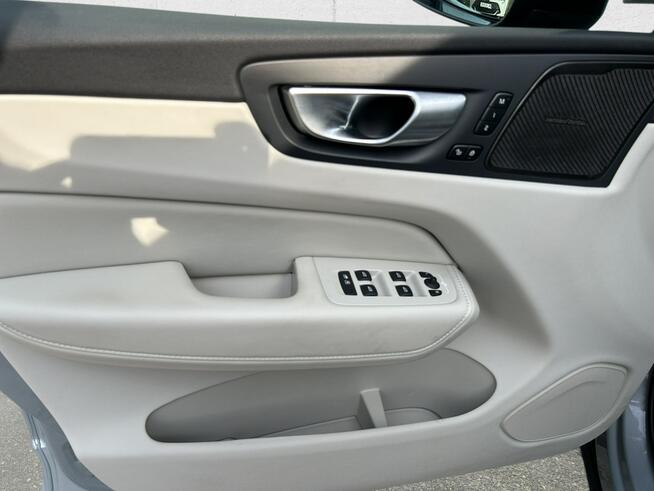 Volvo XC 60 B5 B AWD Plus Dark aut ! Z Polskiego Salonu ! Faktura Vat !