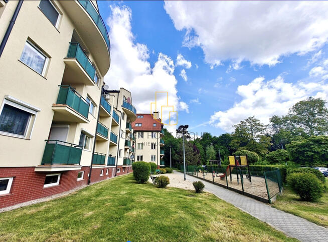 Pilczyce/Park/70m2/lux/2006r