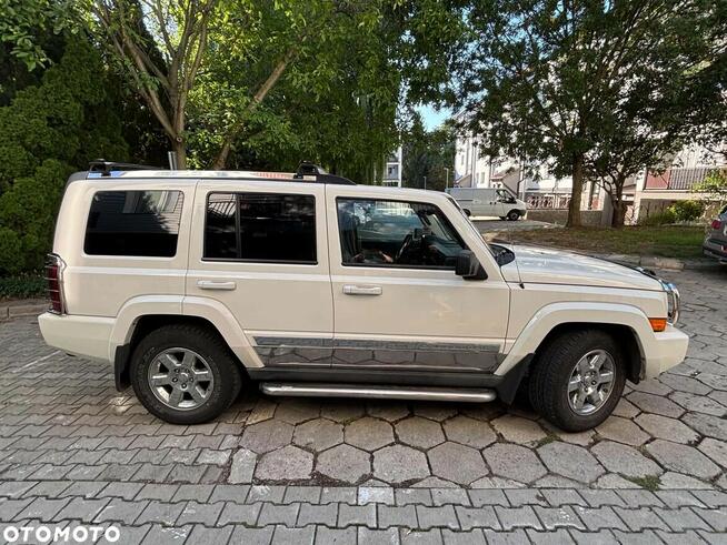Jeep Commander