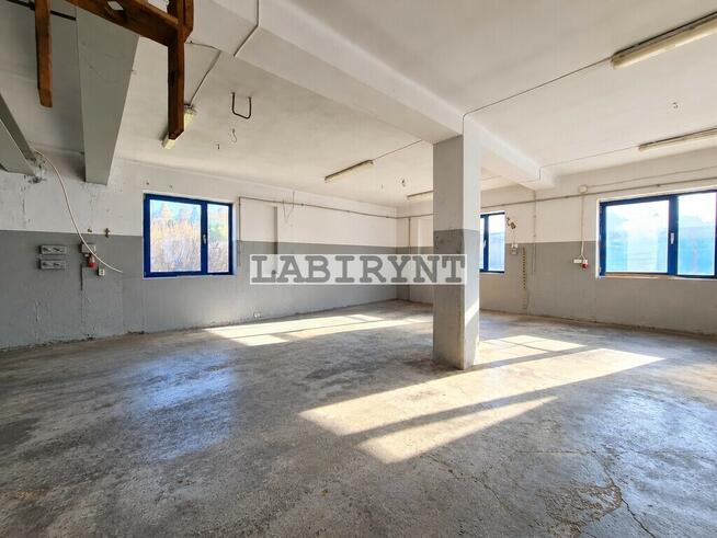 Hale, budynki pod działalność 327m2, działka 2400m2