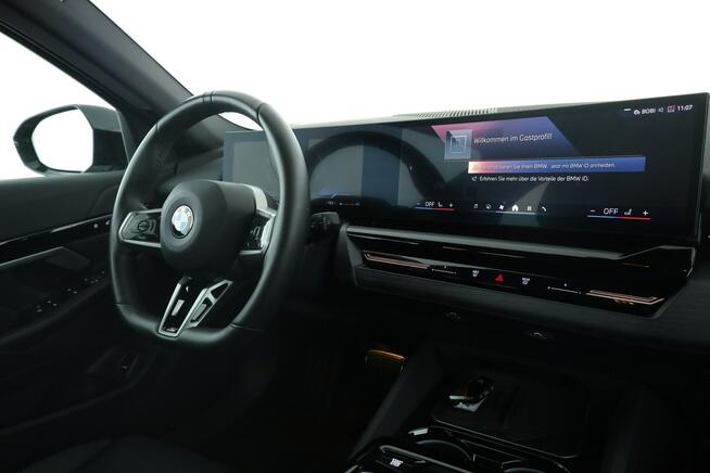 BMW 520 Mild-Hybrid M Sport Czujniki kamera navi podg fotele tempomat vir