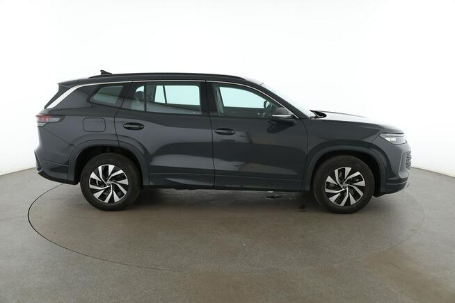 Volkswagen Tayron kamera asystenci czujniki automat tempomat wirtualny kokpit