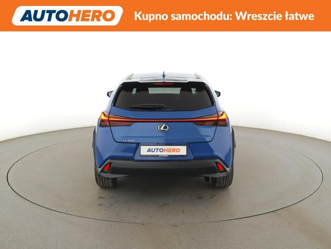 Lexus UX HEV automat full LED klima auto kamera i czujniki parkowania ACC asyst