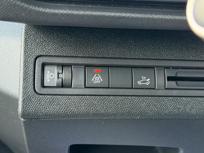 Peugeot 3008 1.5 / 131KM LIFT Automat FULL LED Nawigacja Kamera Półskóra