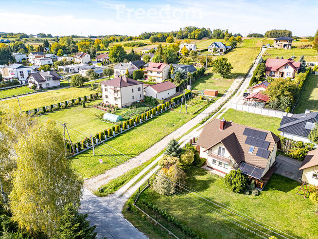 Działka 1625 m² z WZ, garażem – Mogielnica