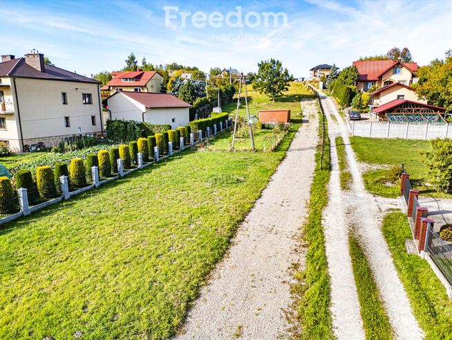 Działka 1625 m² z WZ, garażem – Mogielnica