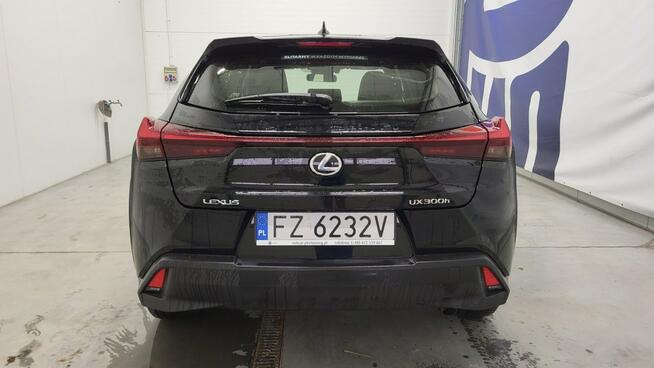 Lexus UX 300h Elegance