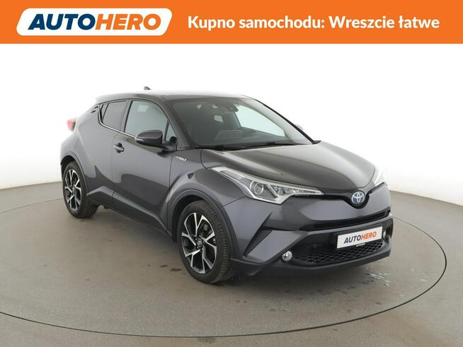 Toyota C-HR HEV grzane fotele kamera ACC LED navi