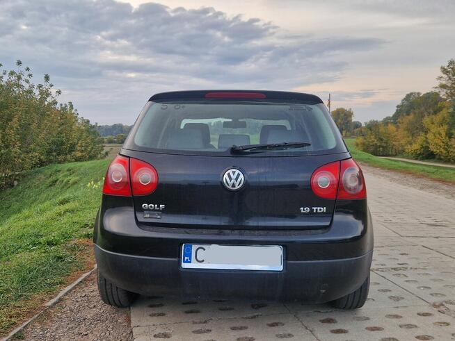 Volkswagen Golf 2004