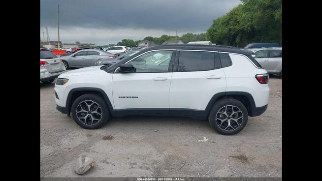 Jeep Compass LIMITED / AWD / niski przebieg