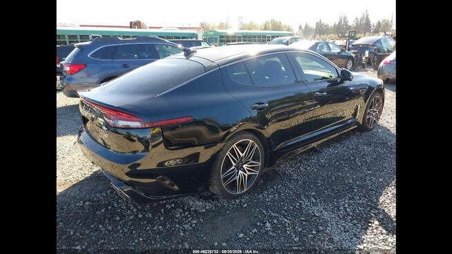 Kia Stinger Najwyższa wersja wyposażenia GT2 / AWD / niski przebieg