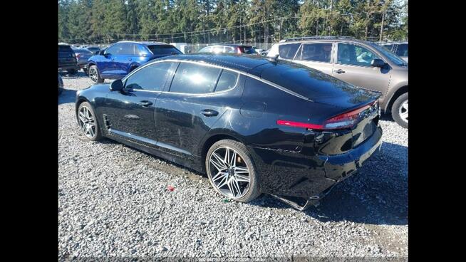 Kia Stinger Najwyższa wersja wyposażenia GT2 / AWD / niski przebieg