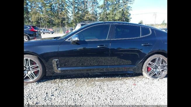Kia Stinger Najwyższa wersja wyposażenia GT2 / AWD / niski przebieg