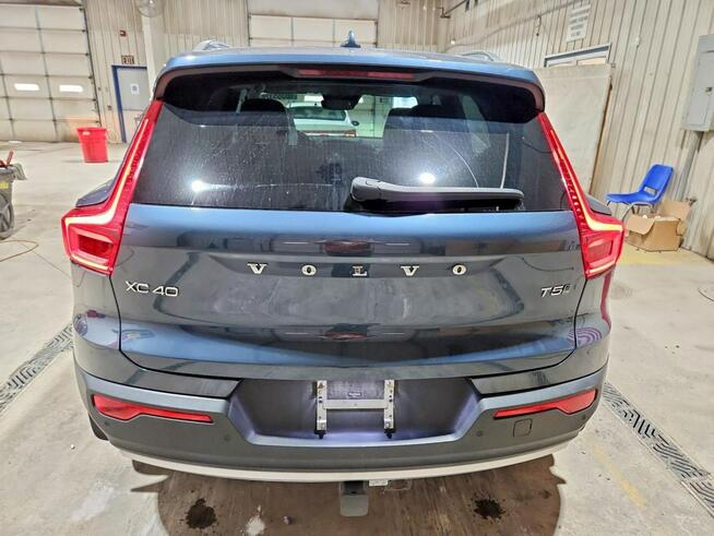 Volvo XC 40 INSCRIPTION / AWD / T5 / niski przebieg