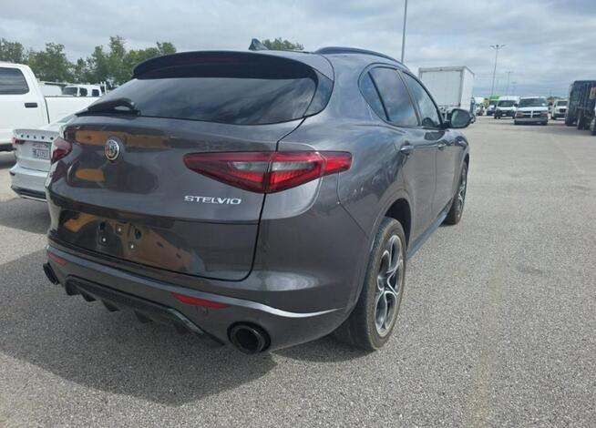 Alfa Romeo Stelvio VELOCE / AWD / niski przebieg