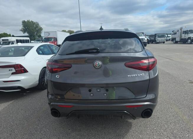 Alfa Romeo Stelvio VELOCE / AWD / niski przebieg