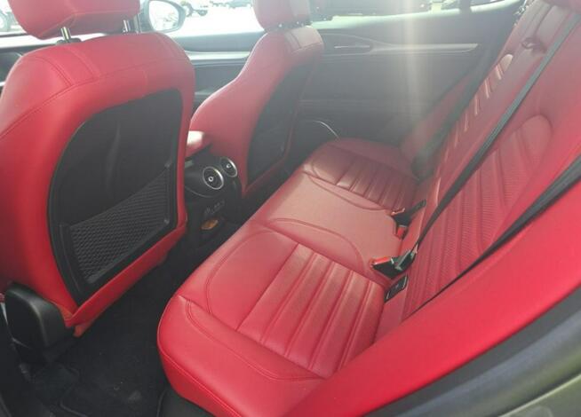 Alfa Romeo Stelvio VELOCE / AWD / niski przebieg