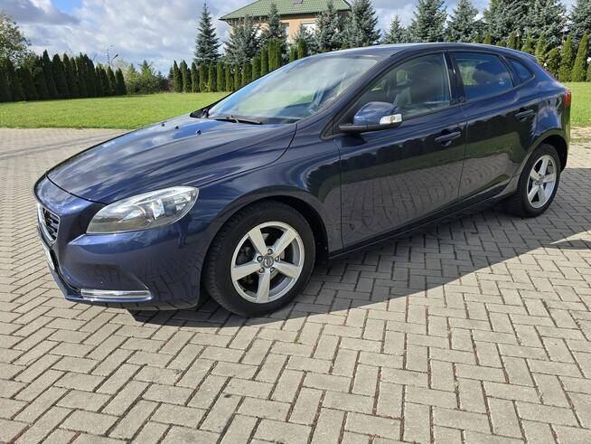 Volvo V40 1,6hdi Navigacja.Ledy.Tempomat.Parktronic.Hak.Okazja
