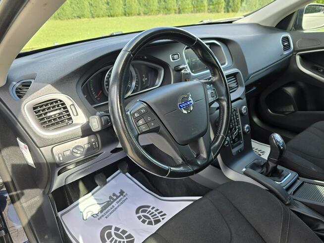 Volvo V40 1,6hdi Navigacja.Ledy.Tempomat.Parktronic.Hak.Okazja