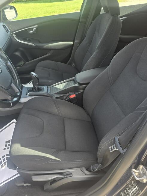 Volvo V40 1,6hdi Navigacja.Ledy.Tempomat.Parktronic.Hak.Okazja