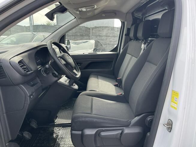 Opel Vivaro Blaszak Zabudowa Czujniki park. Klimatyzacja