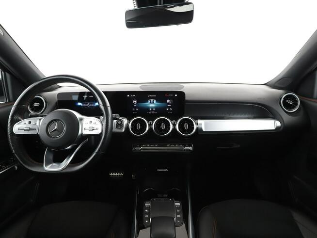 Mercedes GLB 4x4 automat półskóra full LED panorama navi kamery klima auto 7os