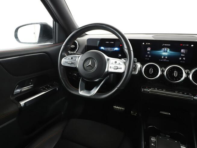 Mercedes GLB 4x4 automat półskóra full LED panorama navi kamery klima auto 7os