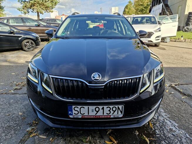Škoda Octavia Klimatronic 2-stref, Podgrz. fotele, Hak, LED, PDC 2x, CarPlay