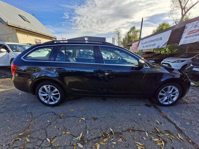 Škoda Octavia Klimatronic 2-stref, Podgrz. fotele, Hak, LED, PDC 2x, CarPlay