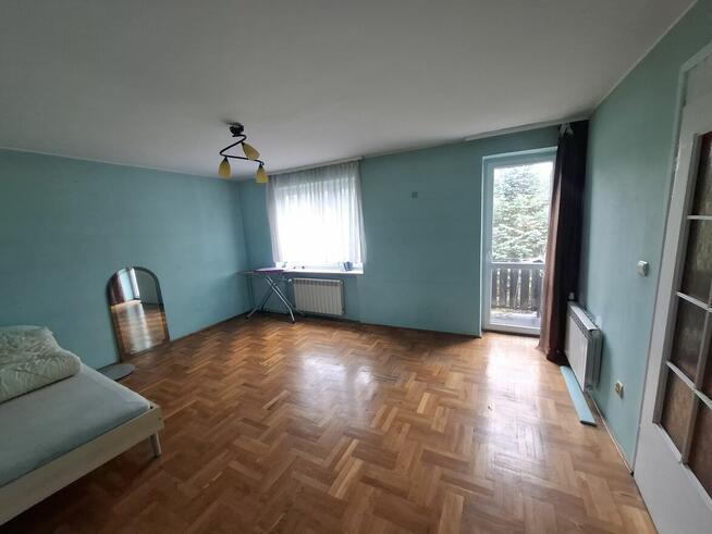 DUŻY DOM WOLNOSTOJĄCY W KOBYŁCE | 6 pokoi | 700 m² działki