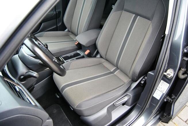 Volkswagen T-Roc APP CONNECT * LEDY * Grzane fotele * Park tronik * Zarejestrowany PL