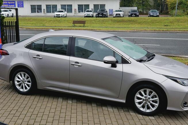 Toyota Corolla salon Polska, 1.6 benzyna, super stan, niski przebieg