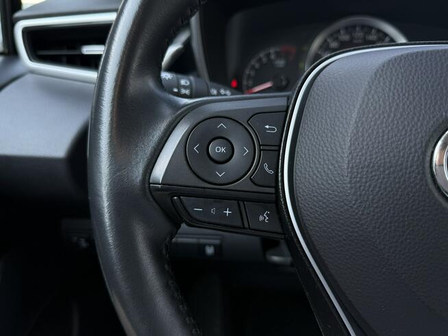 Toyota Corolla I właściciel Salon Polska Poleasingowy Serwis ASO VAT 23% Bezwypadkowy