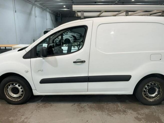 Citroen Berlingo Niski przebieg/Hak/Klimatyzacja/3 miejsca/Skrzydełka drzwi/Zarej.