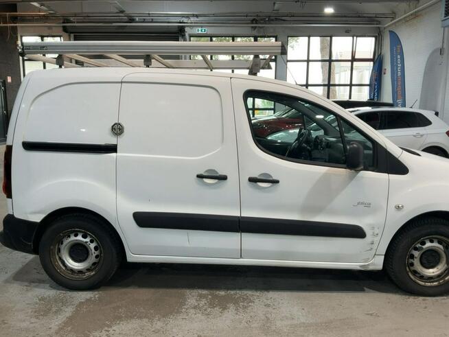 Citroen Berlingo Niski przebieg/Hak/Klimatyzacja/3 miejsca/Skrzydełka drzwi/Zarej.