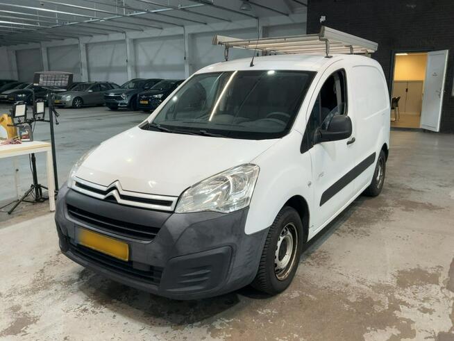 Citroen Berlingo Niski przebieg/Hak/Klimatyzacja/3 miejsca/Skrzydełka drzwi/Zarej.