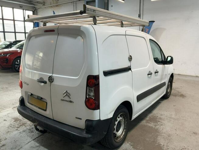 Citroen Berlingo Niski przebieg/Hak/Klimatyzacja/3 miejsca/Skrzydełka drzwi/Zarej.