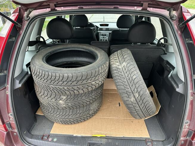 Opel Meriva Mocny Diesel, hak, klima mrozi, drugie opony, świeży olej, 2 klucze