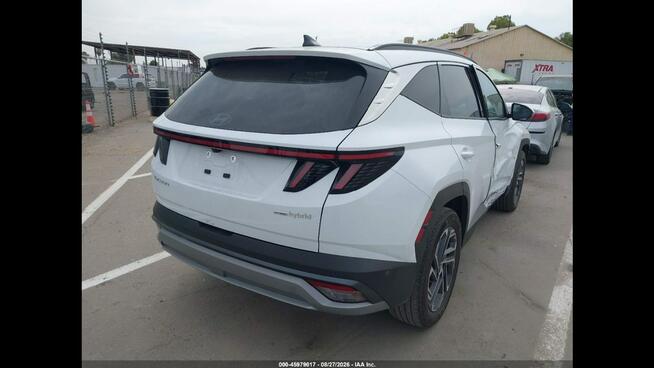 Hyundai Tucson LIMITED / AWD / niski przebieg